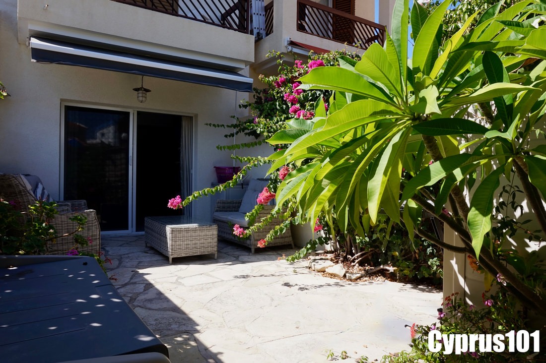 Well Presented 2 Bedroom Townhouse, Peyia – MLS 1409