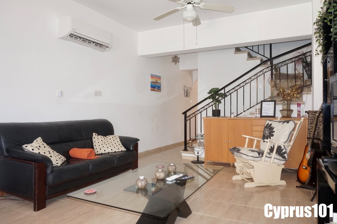 Beautifully Presented 2 Bedroom Townhouse in Prime Location, Kato Paphos – MLS 1399