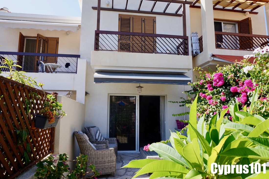 Well Presented 2 Bedroom Townhouse, Peyia – MLS 1409