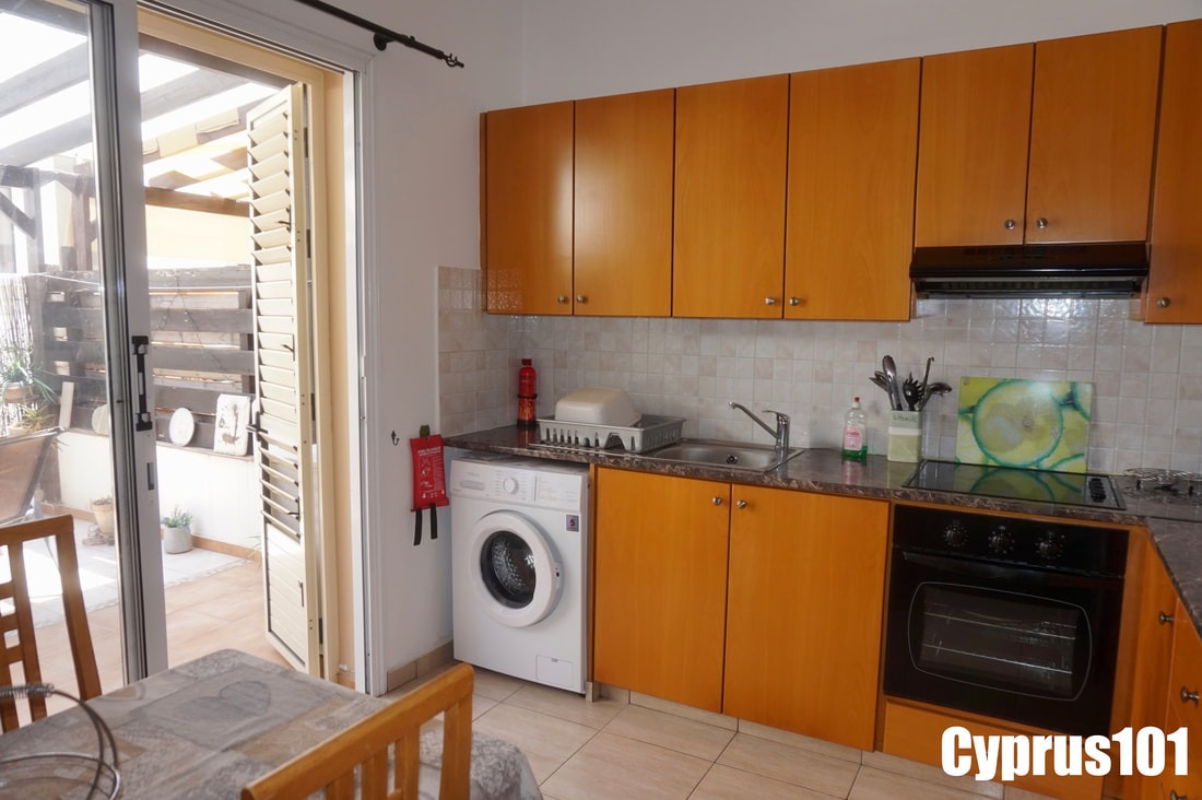 Beautifully Presented 2 Bedroom Townhouse in Prime Location, Kato Paphos – MLS 1399