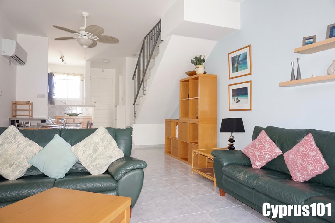 Well Presented 2 Bedroom Townhouse, Peyia – MLS 1409