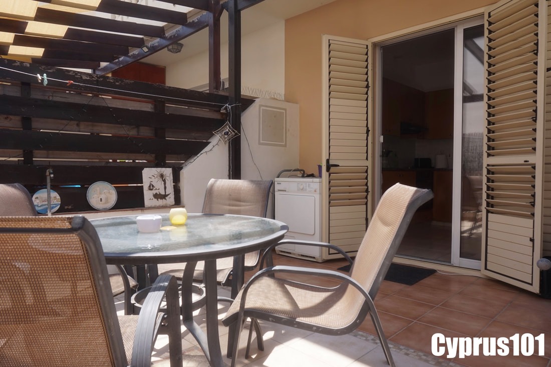 Beautifully Presented 2 Bedroom Townhouse in Prime Location, Kato Paphos – MLS 1399
