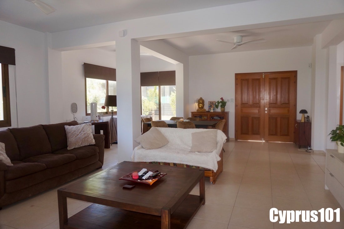 Stylish 3 Bedroom Home in Desirable Village of Tala, Paphos – MLS 1402