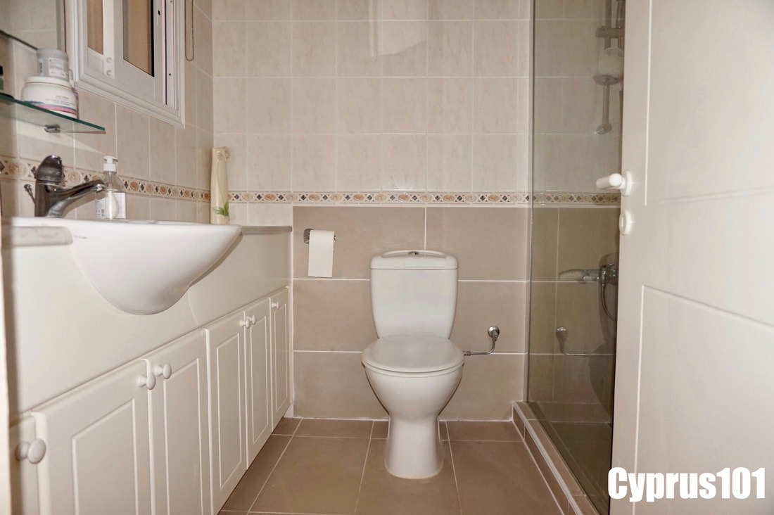 One Bedroom Ground Floor Apartment in Prestigious Hillside Development, Tala – MLS 1406