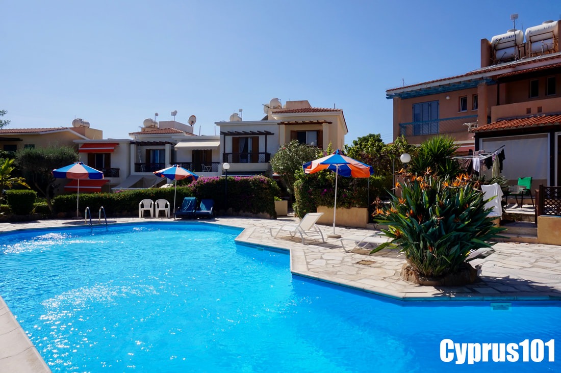 Well Presented 2 Bedroom Townhouse, Peyia – MLS 1409