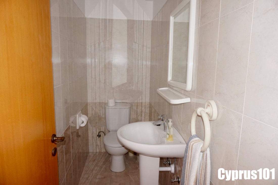 Beautifully Presented 2 Bedroom Townhouse in Prime Location, Kato Paphos – MLS 1399