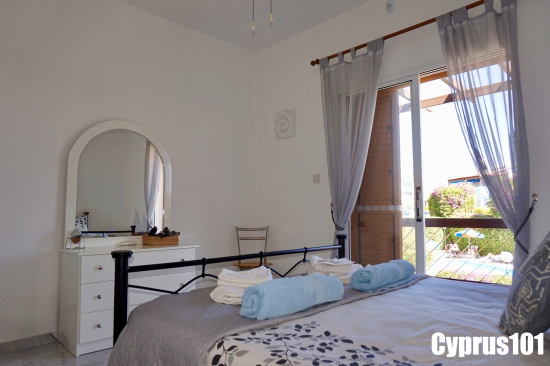 Well Presented 2 Bedroom Townhouse, Peyia – MLS 1409