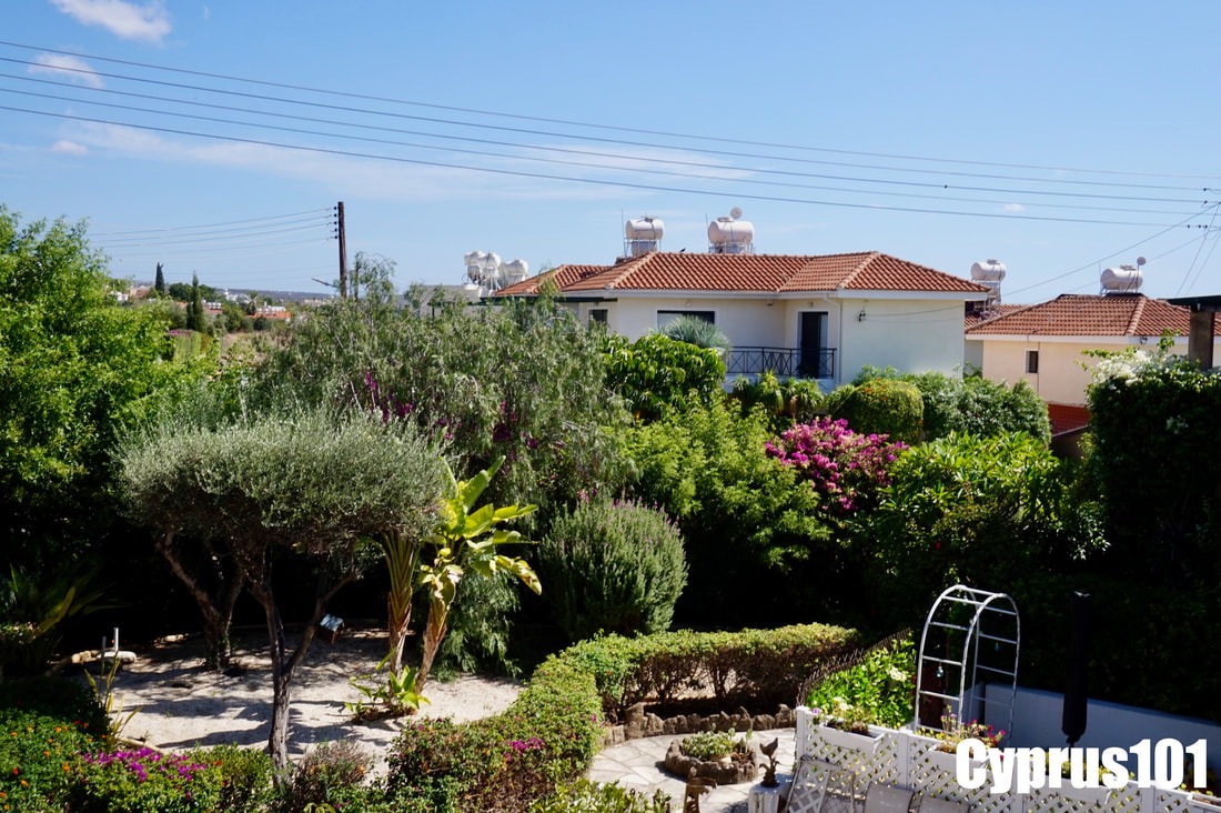 Well Presented 2 Bedroom Townhouse, Peyia – MLS 1409