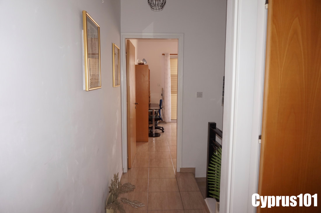 Beautifully Presented 2 Bedroom Townhouse in Prime Location, Kato Paphos – MLS 1399