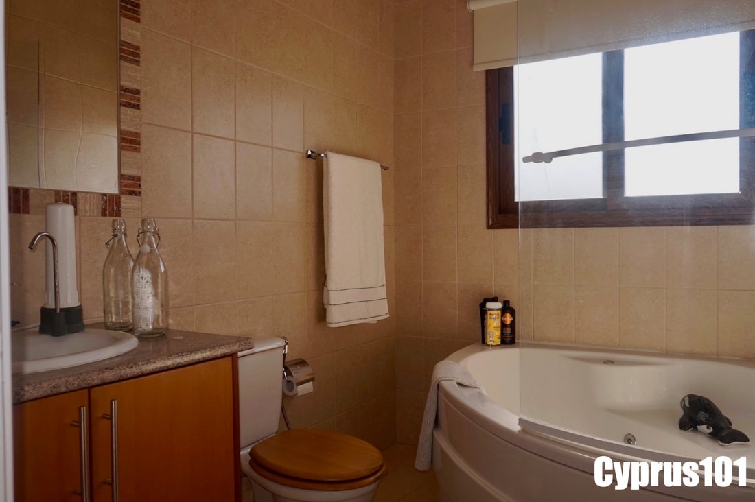 Stylish 3 Bedroom Home in Desirable Village of Tala, Paphos – MLS 1402
