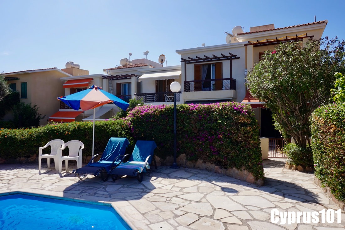 Well Presented 2 Bedroom Townhouse, Peyia – MLS 1409