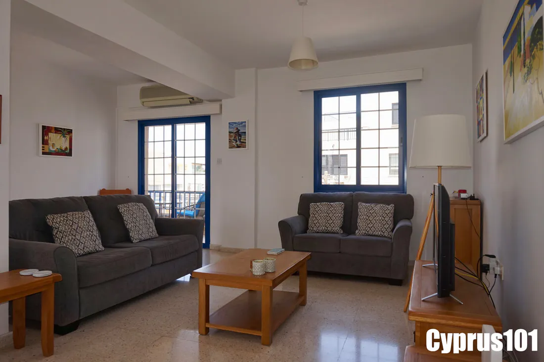 Spacious 3 Bed Apartment in Central Location, Paphos – MLS 1401