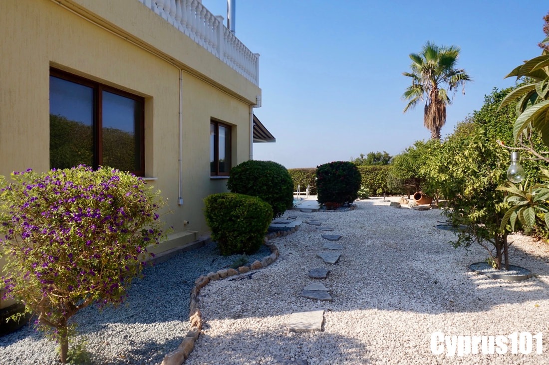 Stylish 3 Bedroom Home in Desirable Village of Tala, Paphos – MLS 1402