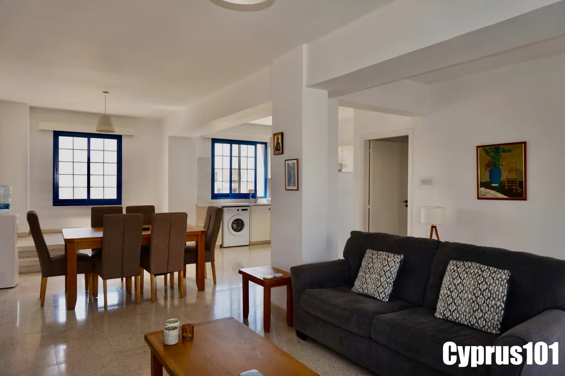 Spacious 3 Bed Apartment in Central Location, Paphos – MLS 1401