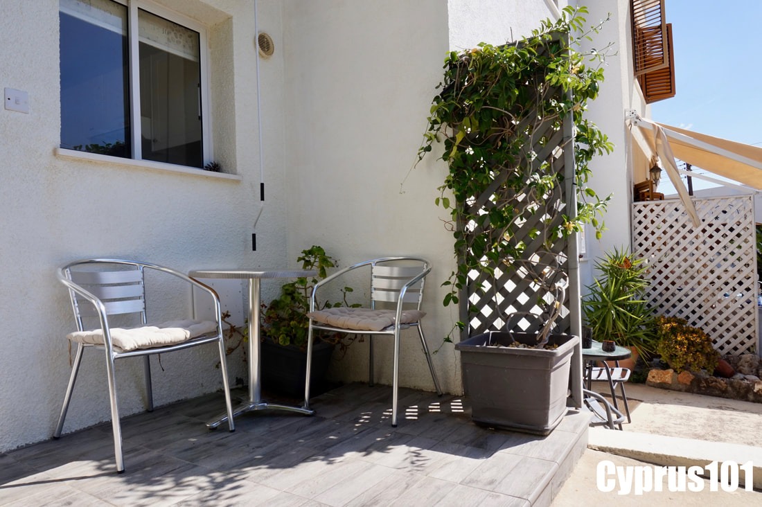 Well Presented 2 Bedroom Townhouse, Peyia – MLS 1409