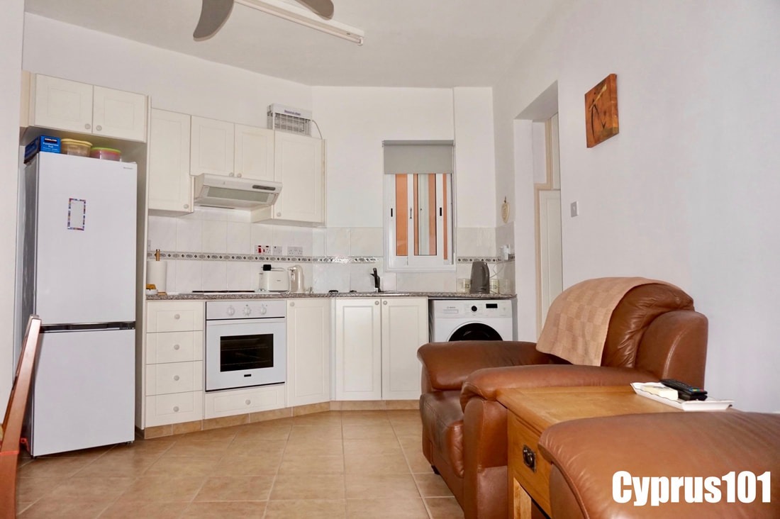 One Bedroom Ground Floor Apartment in Prestigious Hillside Development, Tala – MLS 1406