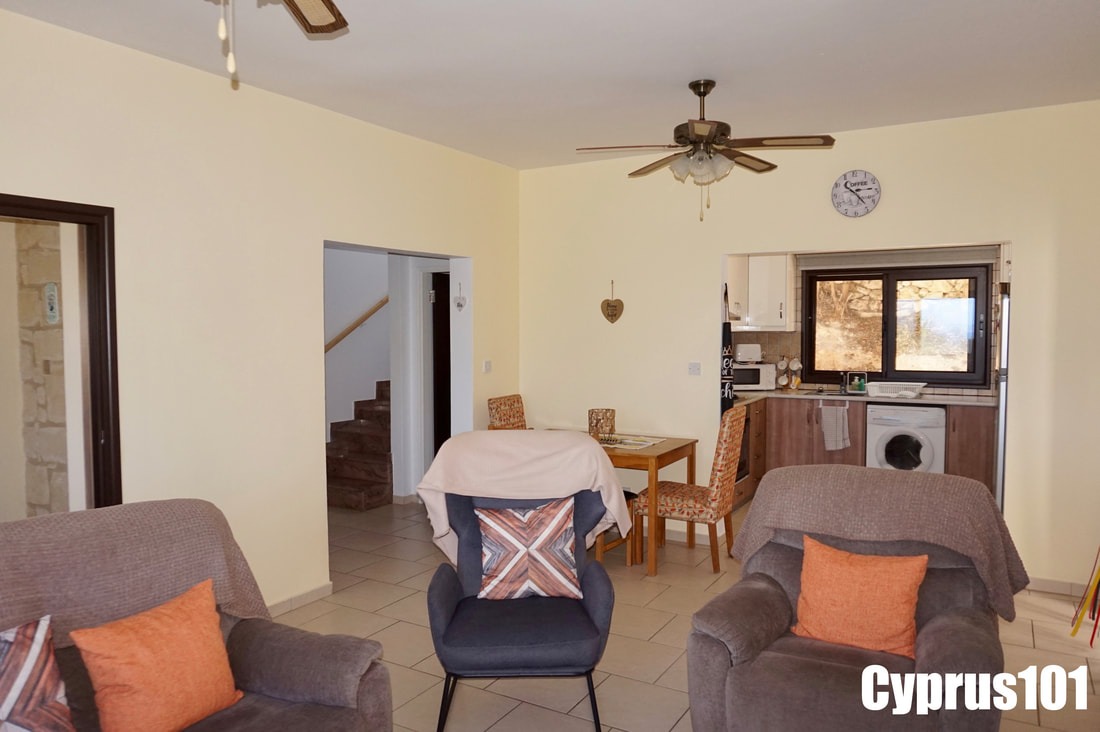 Immaculate 2 Bedroom Villa Plus Annex with Panoramic Views, Armou – MLS 1410