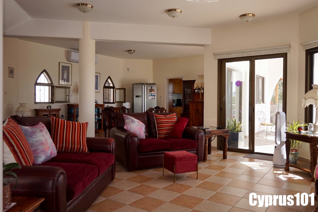 Wonderful 4 Bed Villa with Stunning Views in Emba – MLS 1408