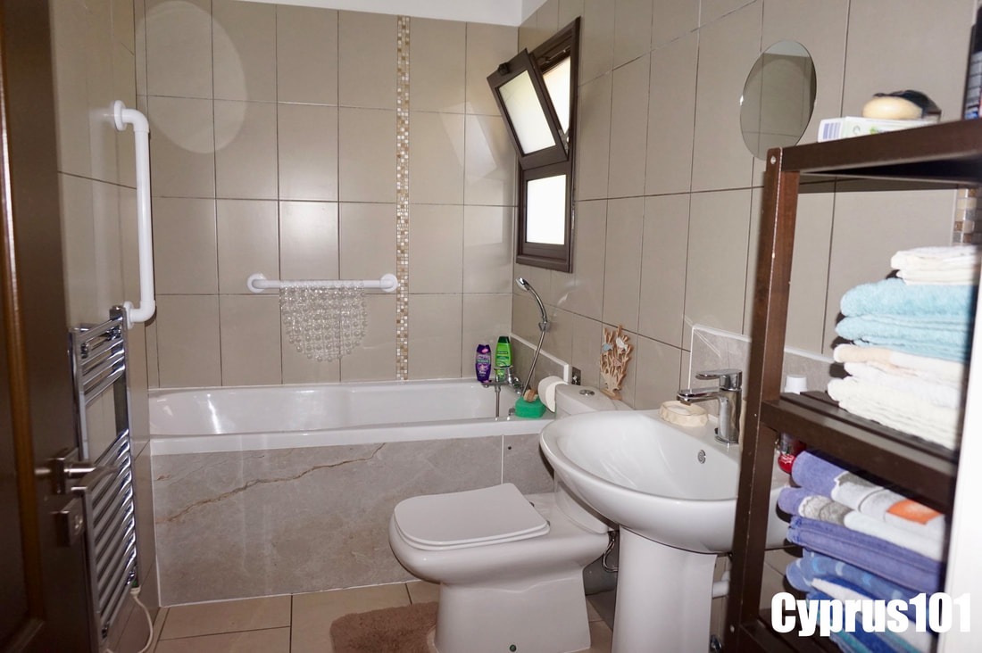 Immaculate 2 Bedroom Villa Plus Annex with Panoramic Views, Armou – MLS 1410
