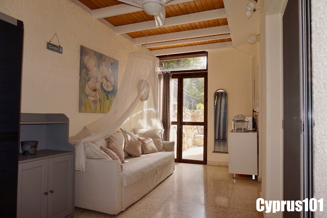 Beautifully Presented 2 Bedroom Bungalow in Prestigious Kamares – MLS 1411