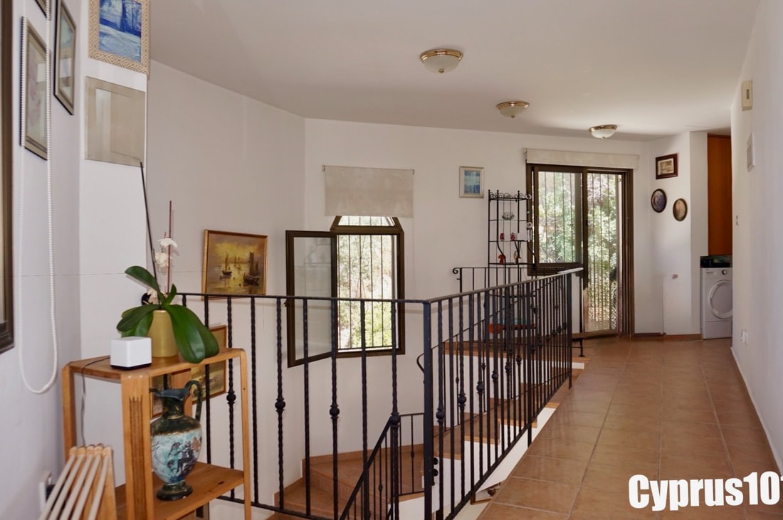 Wonderful 4 Bed Villa with Stunning Views in Emba – MLS 1408