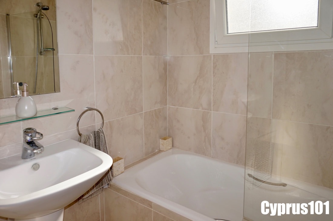 Beautifully Presented 2 Bedroom Bungalow in Prestigious Kamares – MLS 1411