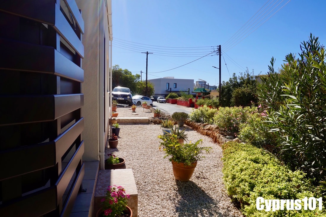Immaculate 2 Bedroom Villa Plus Annex with Panoramic Views, Armou – MLS 1410