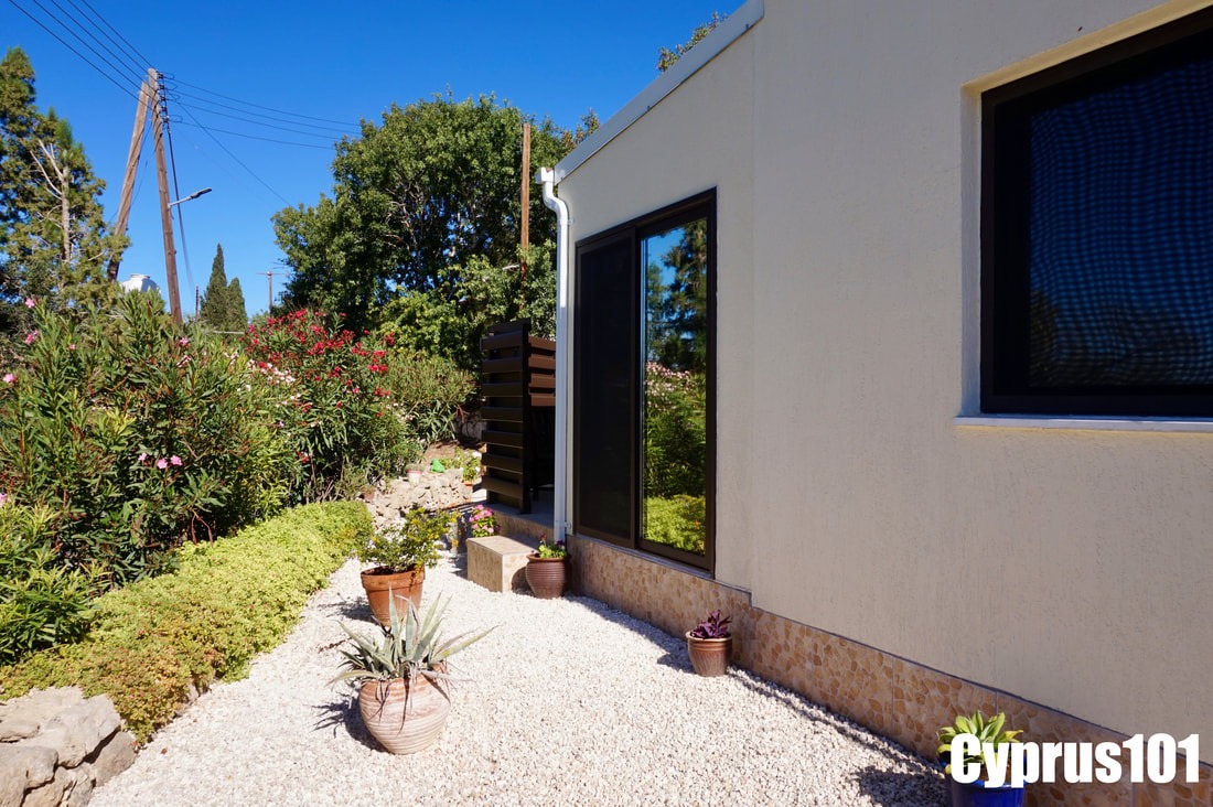 Immaculate 2 Bedroom Villa Plus Annex with Panoramic Views, Armou – MLS 1410