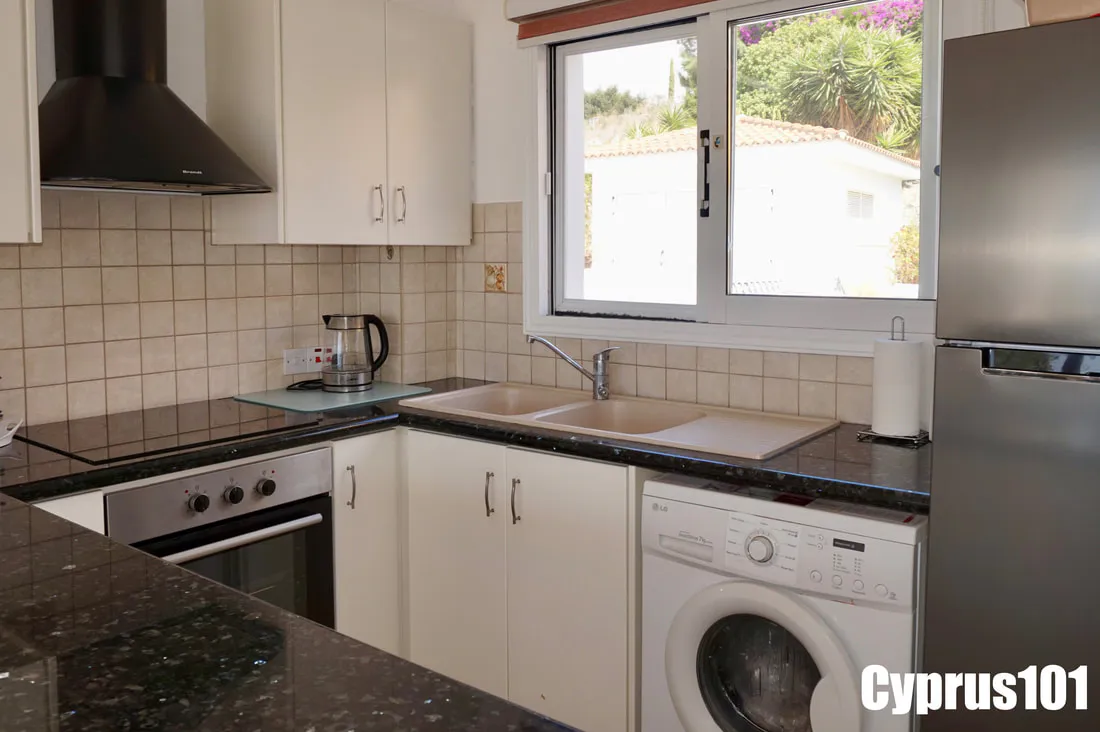 Spacious 2 Bedroom Townhouse with Garden in Popular Tremithousa – MLS 1412